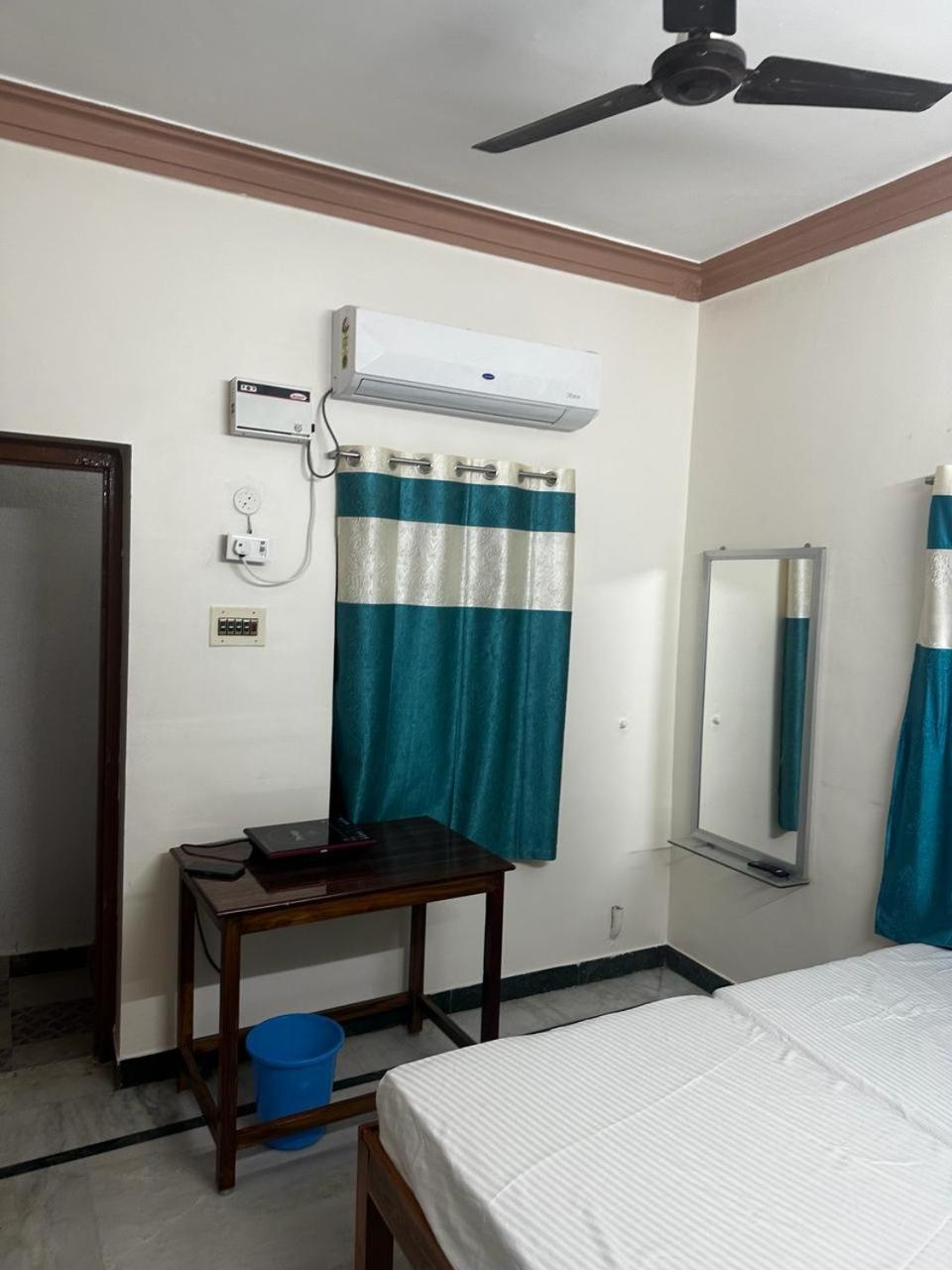 Temple View Home Stay Tiruvannāmalai Eksteriør billede
