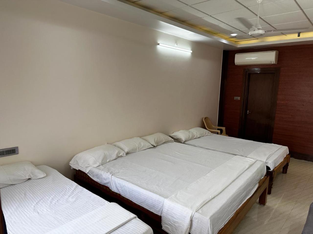 Temple View Home Stay Tiruvannāmalai Eksteriør billede